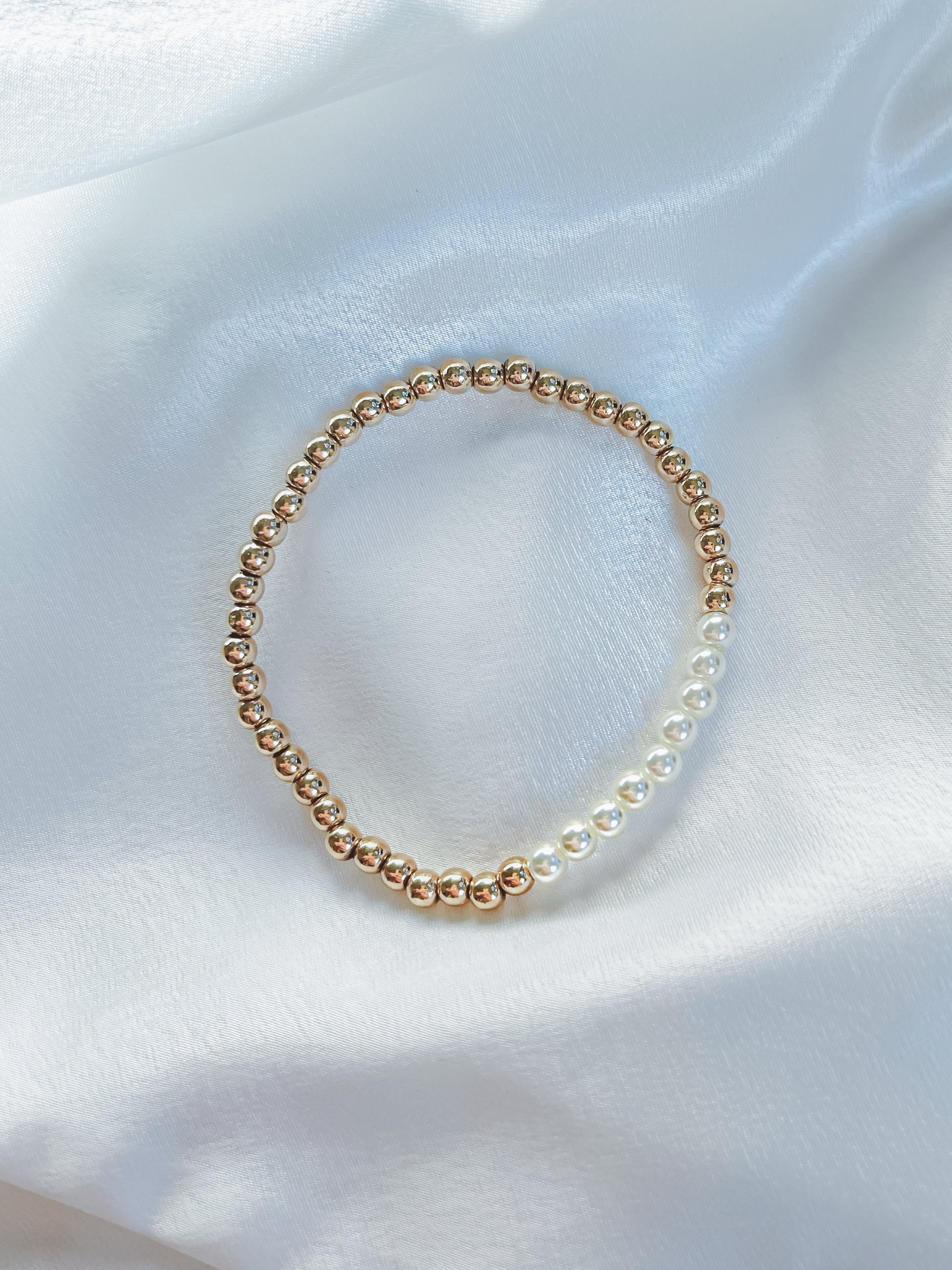 Pearl's Girl Bead Bracelet
